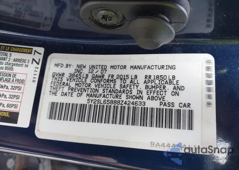 2008 Pontiac Vibe z USA, uszkodzony, nr VIN 5Y2SL65888Z424633